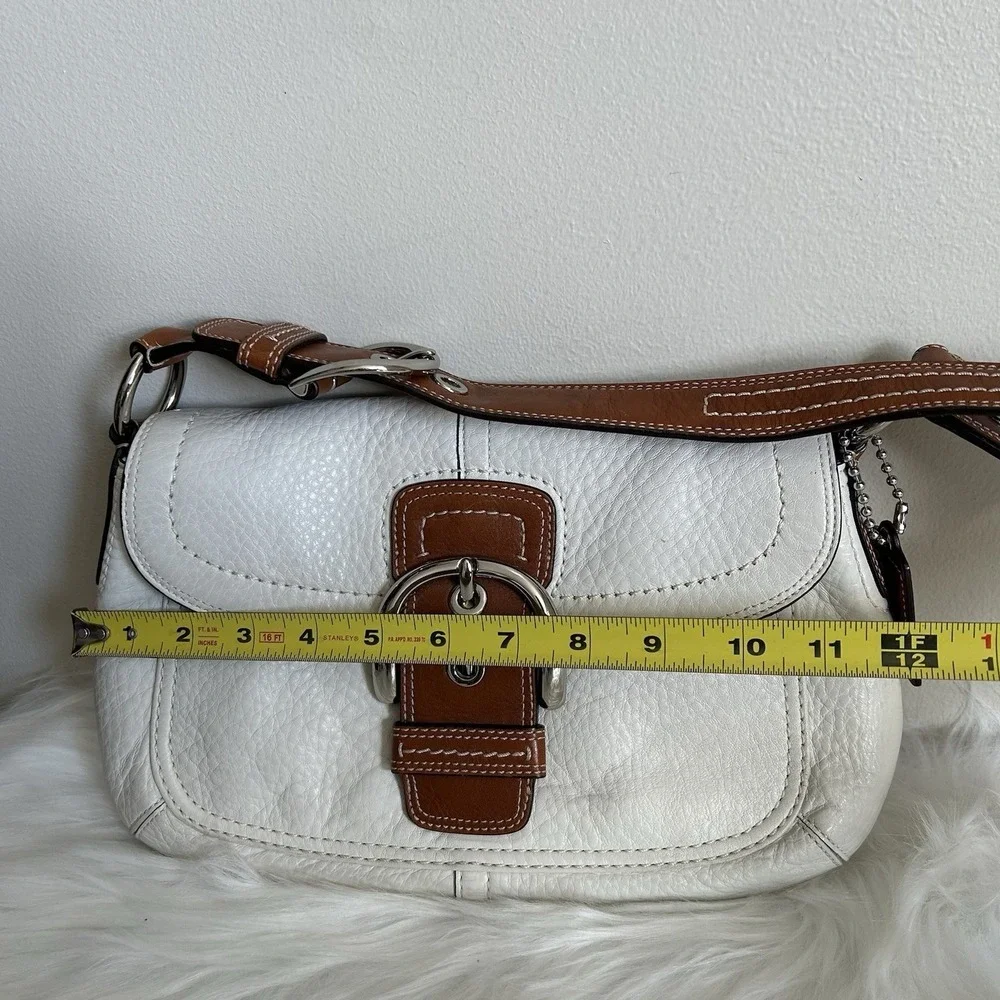 Coach Soho Chalk White Pebbled Leather Shoulder‎ Bag Good